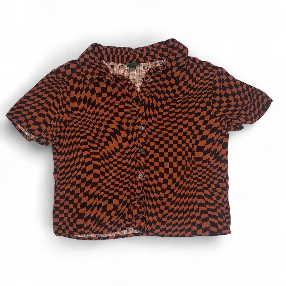 Wild Fable Warped Checkerboard Button Down Crop Top